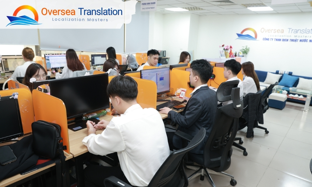 Không gian làm việc của Oversea Translation phục vụ khách hàng có nhu cầu dịch thuật tại Ba Đình